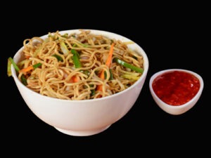 EGG HAKKA NOODLES
