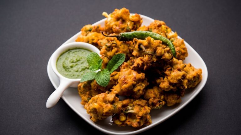 Mixed Vegetable Pakodas